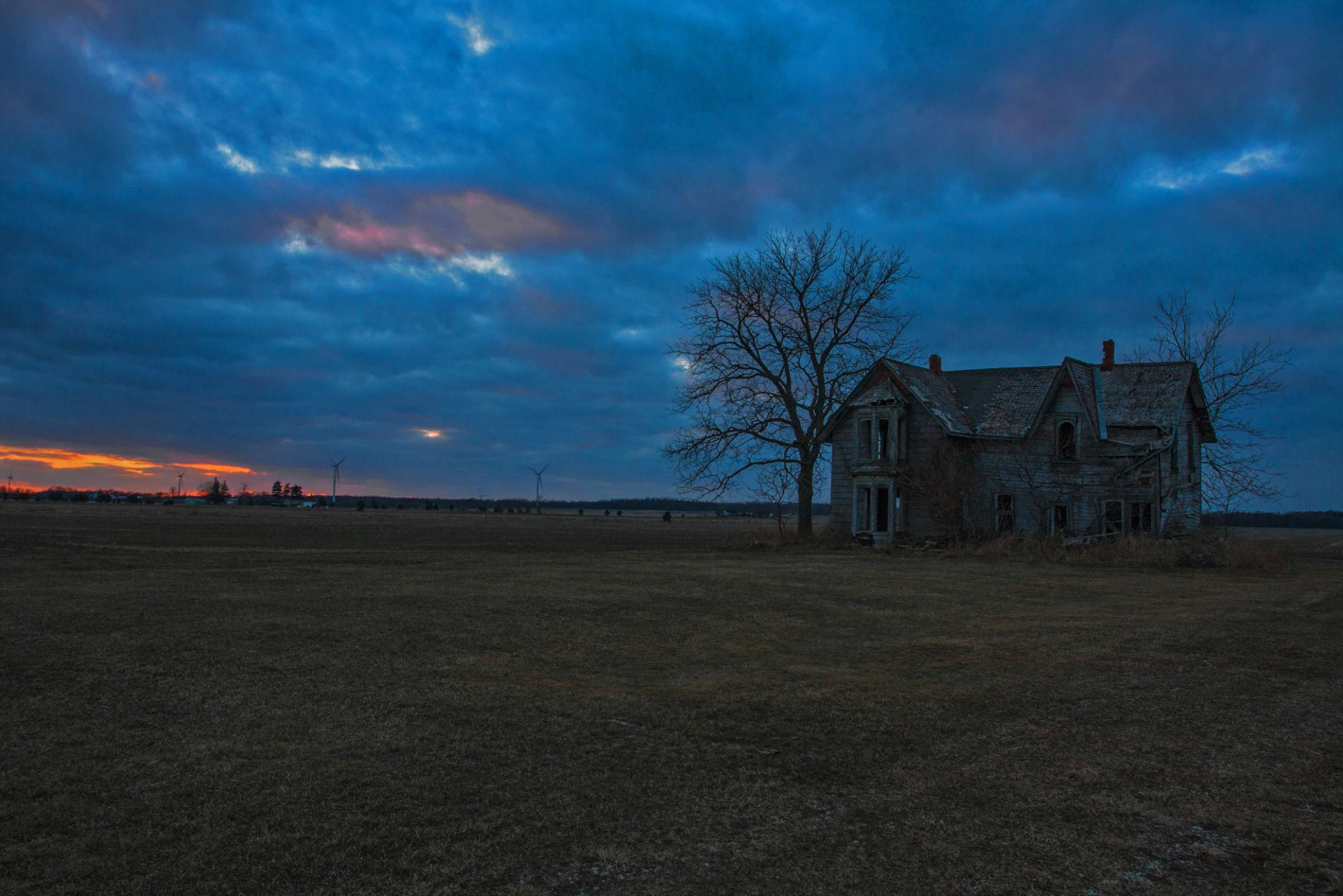American Gothic Literature: Isolation, Violence, and the Landscape of Fear